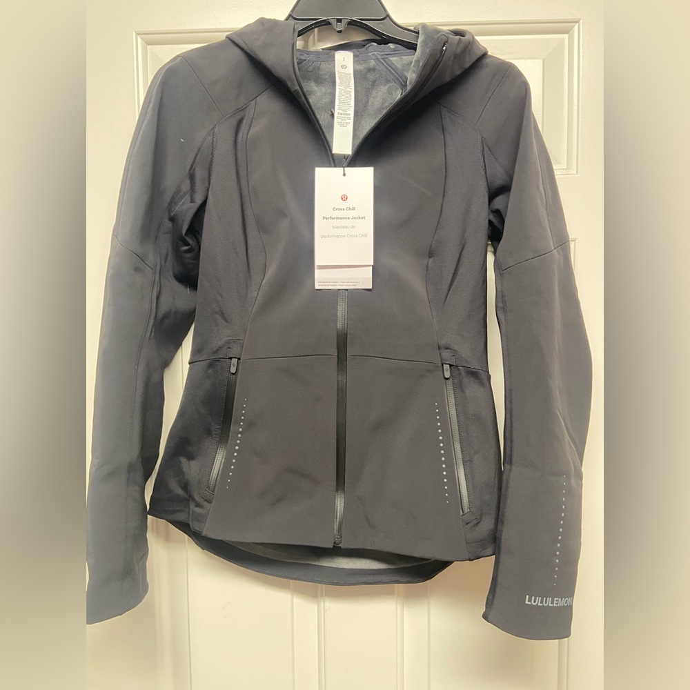 Lululemon cross chill performance  jacket black size small